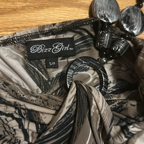 Bizz Girl Maxi Dress - Picture 6 of 6